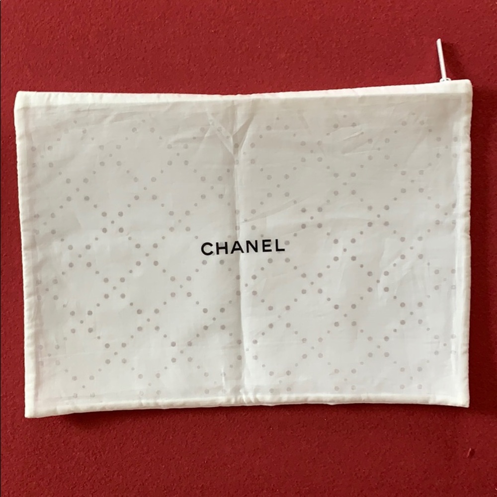 CHANEL Dust bag